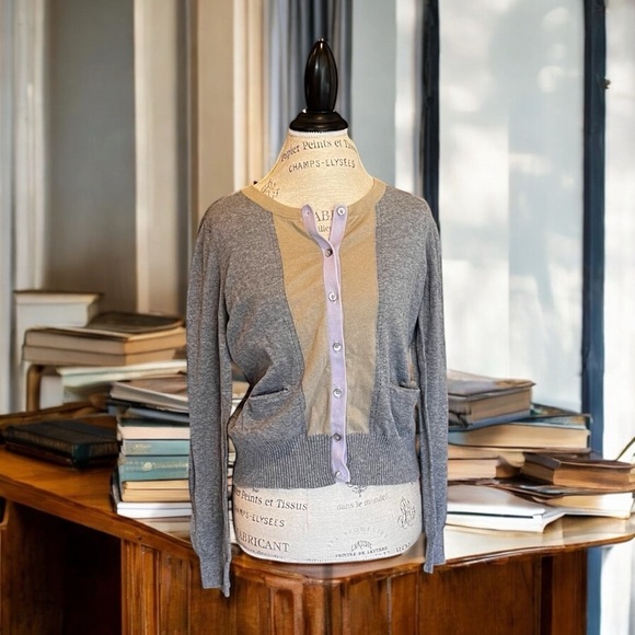Simply Vera by Vera Wang Super soft and light cardigan button up Women’s size L - Picture 3 of 17